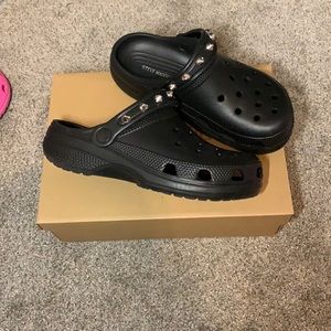 Steve Madden Studded Crocs🖤7W